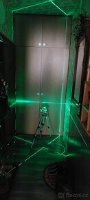 Křížový aku laser 3D 360 zelený Samonivelační Stativ Taška