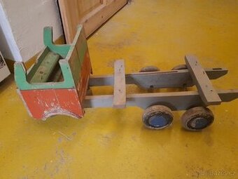 dřevěné auto hamiro nákladní