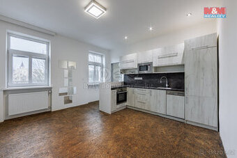 Prodej bytu 1+1, 49 m², Karlovy Vary, ul. Jabloňová - 1