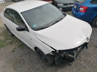 Koupím kapotu a dveře Škoda Rapid 2014 LF9E