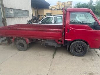 Mazda E2200 valník,nutná oprava