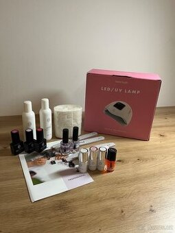 Nani Nails UV/LED lampa 72W včetně sady na modelaci nehtů