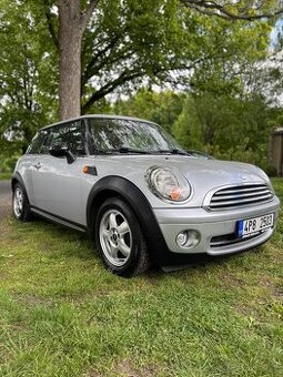 Mini Cooper 1.6 benzin 88kw