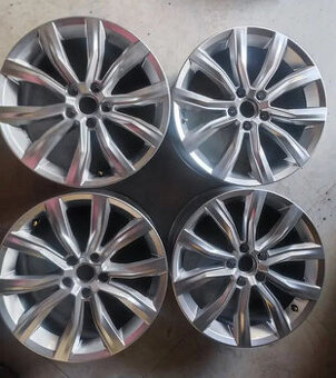 Alu disky VW T-Roc 5x112 R18 demont