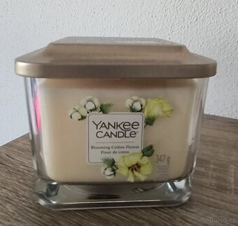 Svíčka Yankee Candle Blooming Cotton Flower - 1