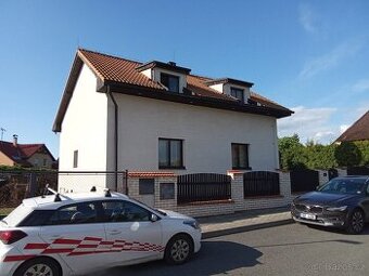 Prodej rodinného domu 220 m², pozemek 1024 m² Dolní Břežany