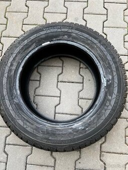 Pneu 205/65/16C - 1