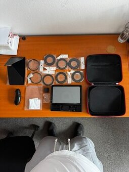 Feelworld TP10 čtecí zařízení pro DSLR, podpora tabletů 11" - 1