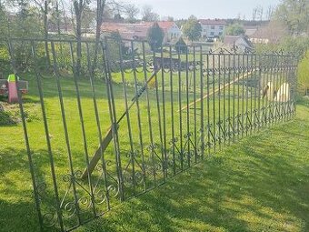 Kovaný plot - 1