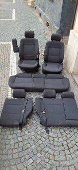 Audi A6 C4 sedačky a tapce