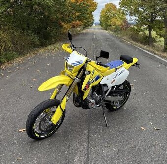 Suzuki DRZ 400 SM - 1