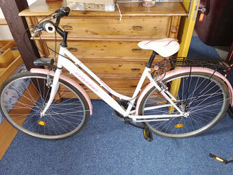 DÁMSKÉ KOLO FAVORIT - SKORO NEJETÉ