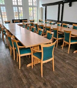 35x židle do restaurace 9x stůl do restaurace