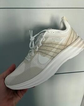 Nike tenisky, vel. 44.5