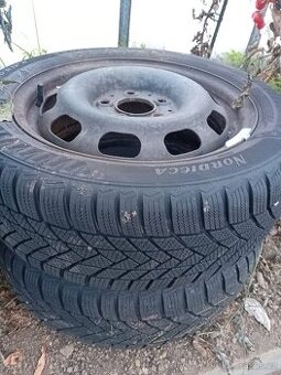 Plechové disky se zimní pneu