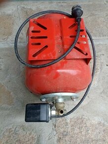 Tlaková nádoba k vodárně+tlakový spínač