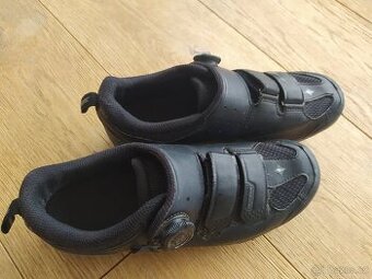 Cyklistické tretry Specialized MTB vel. 39 černé