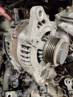 Alternátor 2.4 JTD 147kw alfa Romeo Fiat croma