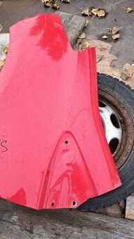 Levy prednik blatnik Toyota yaris  2014-2020 Lehce promackly