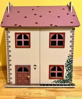 Domeček pro panenky