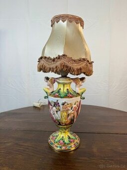 Italská figurální lampa (135053)
