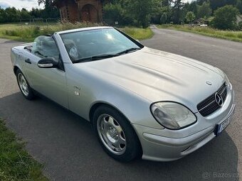 Mercedes-Benz SLK 200 SLEVNĚNO