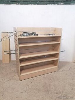 Prodejní 4 straný regál na kolečkách