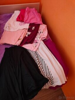 Dívčí oblečení