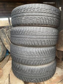 Zimní pneu Nokian WR SUV3 245/65R17