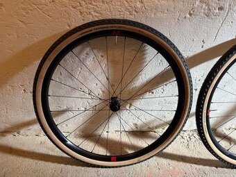 Kola, ráfky Fulcrum Rapid Red 5