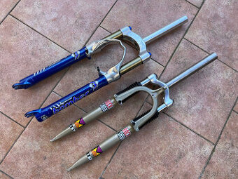 Odpružená vidlice Marzocchi Bomber Atom 80, Rock Shox Mag21