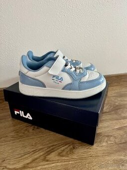 Dívčí tenisky Fila 30