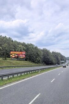 Reklamní plocha před Libercem