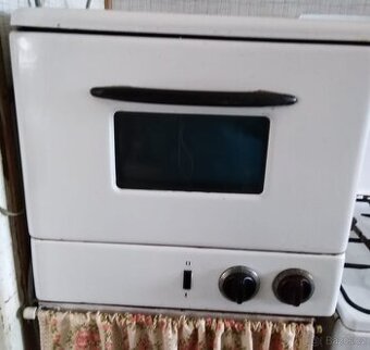 Elektrická trouba Mora