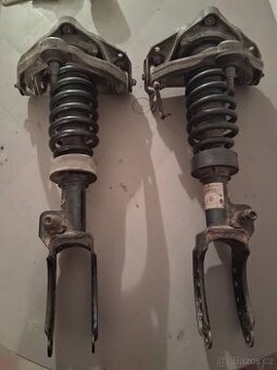 Vw Touareg 7L přední tlumiče