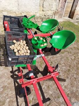 Sazeč brambor -proorávač-kultivátor.