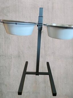 Dvojitá miska pro psa