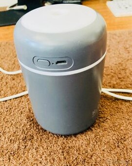 LED ultrazvukový zvlhčovač vzduchu a aroma difuzér
