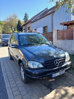 Mercedes Ml 270cdi manuál