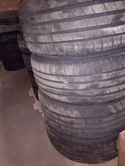 Pneu 235/50 R18