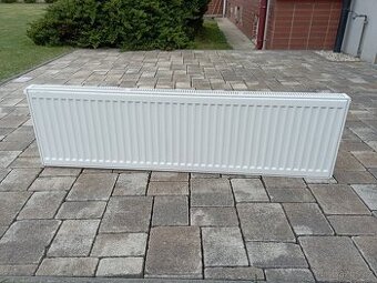 Radiátor KORADO RADIK VKL 22/400/1400 (spodní připoj