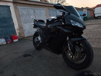 Honda CBR 1000rr Fireblade