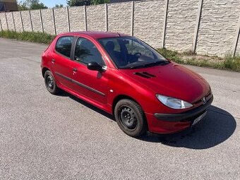 Peugeot 206 1,4 - 112 040km, TAŽNÉ