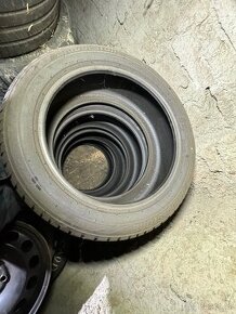 Prodám zimní pneu Bridgestone Blizak 285/45R21