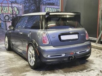 Prodáme Mini Cooper JCW GP1 13600 km
