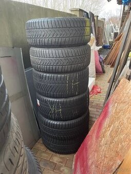 Zimní pneu pirelli 275/40/18 a 245/45/18