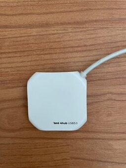 2x USB Hub
