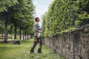 STIHL prodloužené motorové nůžky HL 94 - 1