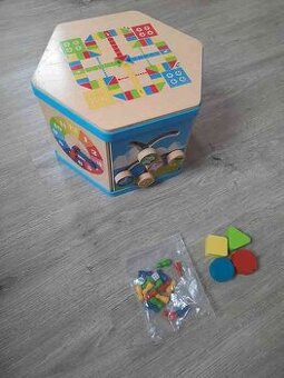 Hexagon dřevěný