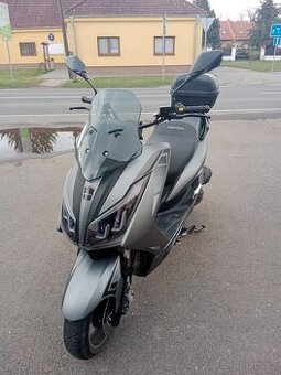 Skútr Torrax 125